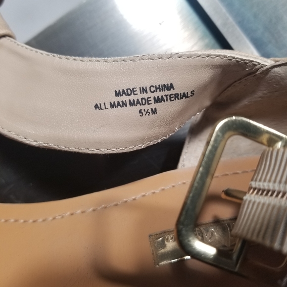 Wild Fire Sandals sz 5.5 Tan Studded - Picture 6 of 8